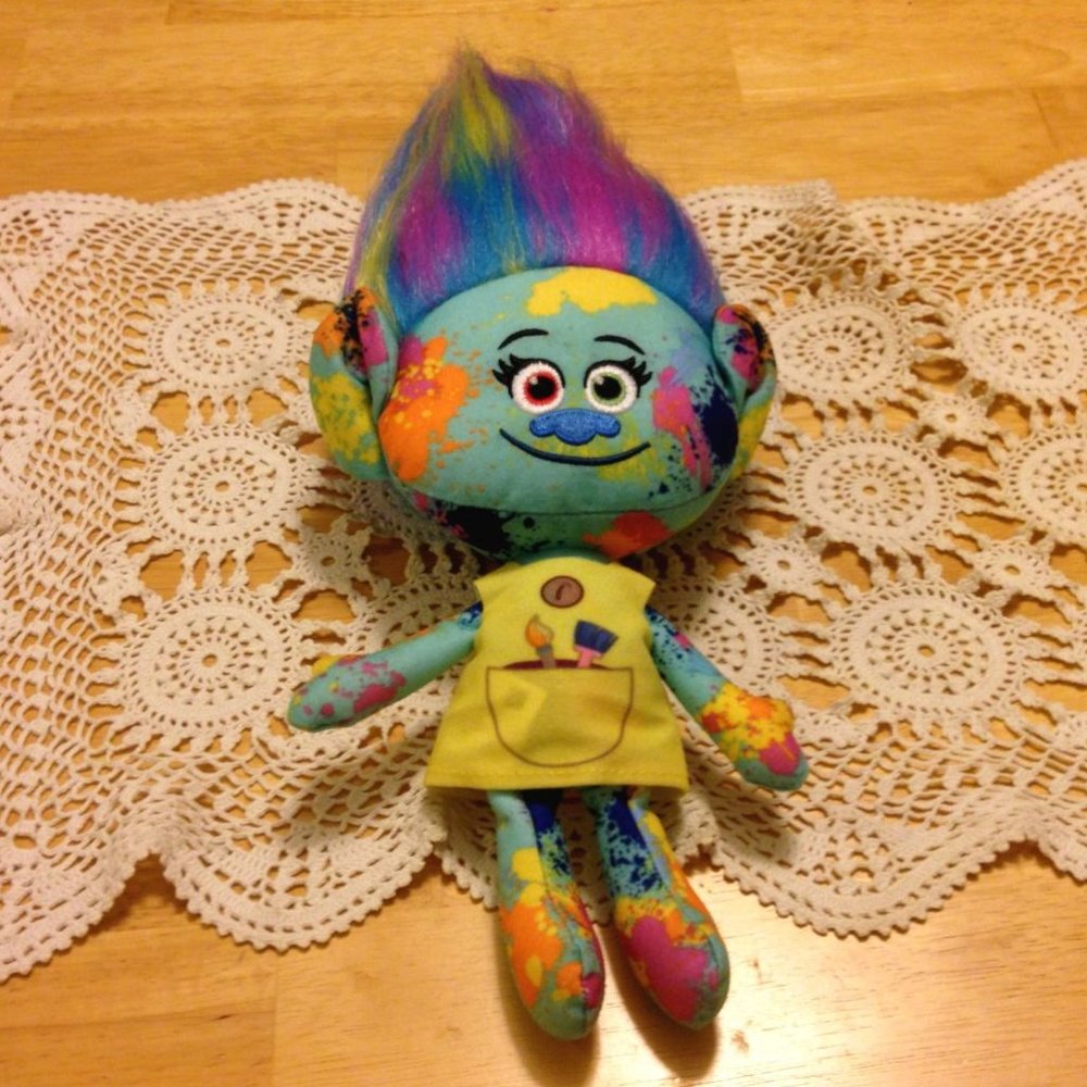 Trolls DreamWorks “Harper” Hug ‘N Plush Hasbro Painter 2015 12”